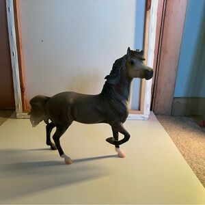 Dark grey Breyer horse mustang